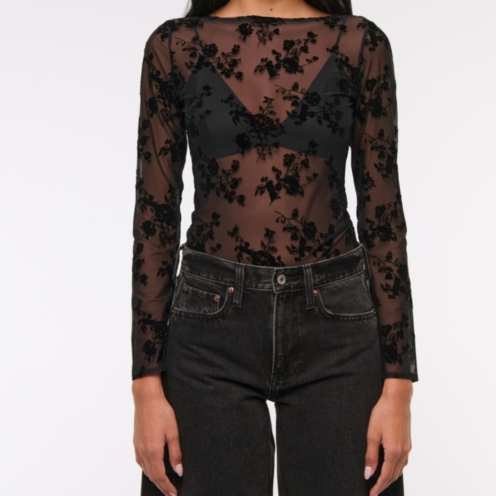 Long Sleeve Slash Mesh Black Top Size Small